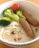 中華風牛乳スープでほっこりあったかうどん