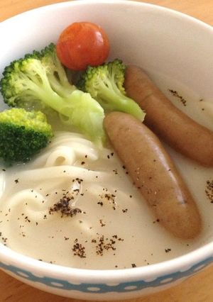 中華風牛乳スープでほっこりあったかうどん-レシピのメイン写真