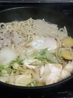 お一人様鍋はフライパンで-レシピのメイン写真