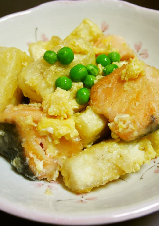 ご飯がすすむ♪鮭と豆腐の塩炒め-レシピのメイン写真