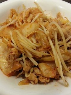もやしでかさ増し豚キムチ-レシピのメイン写真