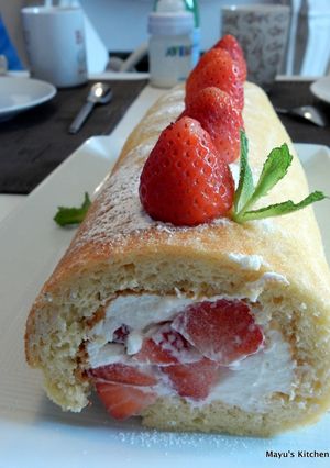 アレンジ簡単ふわふわしっとりロールケーキ-レシピのメイン写真