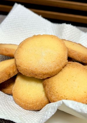 シンプルなバターたっぷりのサブレ-レシピのメイン写真