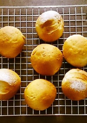 しっとりはちみつ風味のクルミパン-レシピのメイン写真