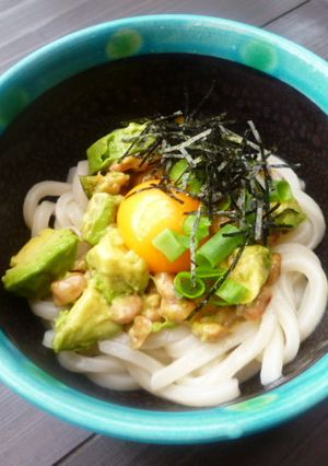 アボカド納豆うどん♪-レシピのメイン写真