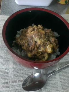 鰯の煮物をリメイク、鰯の卵とじ丼-レシピのメイン写真