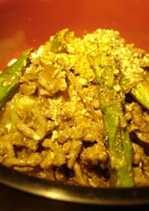 冷蔵庫のお掃除に牛ミンチ丼-レシピのメイン写真