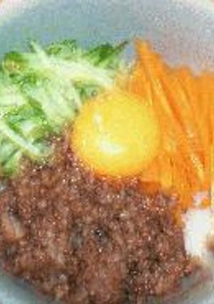 ビビンバ風三色丼-レシピのメイン写真