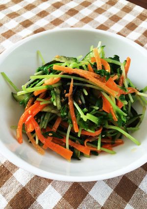 簡単！豆苗とワカメの中華風サラダ-レシピのメイン写真