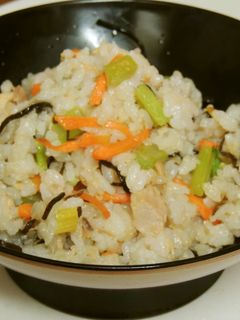大根の茎×常備品でチャーハン-レシピのメイン写真