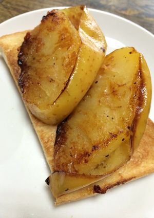 リンゴの塩コショー焼き（トーストで）-レシピのメイン写真