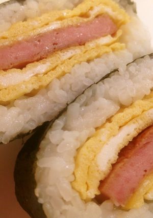 簡単まとまる☆満足沖縄ポーク卵おにぎり-レシピのメイン写真