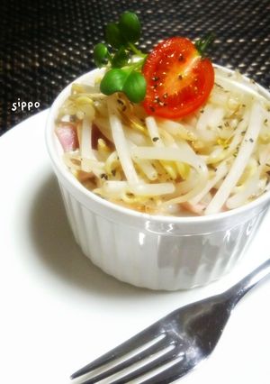 もやし＆ベーコンのココットカマンスープ-レシピのメイン写真