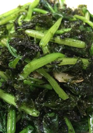 ごま油香る！ 青菜と地のりの炒め物-レシピのメイン写真