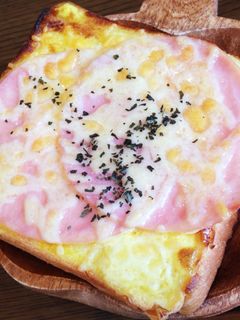 ハムマヨチーズトースト!黄金トリオ☆-レシピのメイン写真