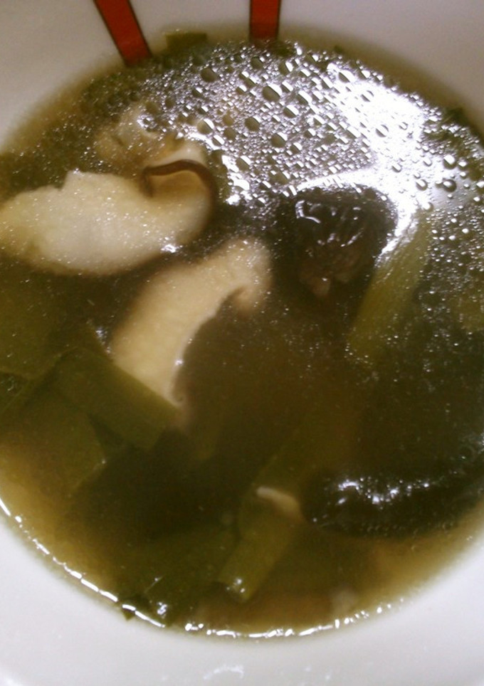 簡単 きくらげ ニラ 椎茸の 中華スープ-レシピのメイン写真