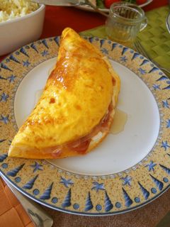 生ハムとチーズのふわふわスフレオムレツ-レシピのメイン写真