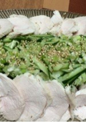 鶏胸肉でヘルシーサラダ-レシピのメイン写真