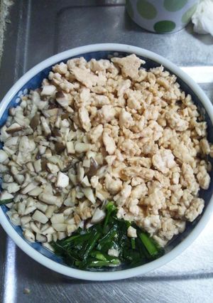 ４月１０日晩飯【２．１色丼】-レシピのメイン写真