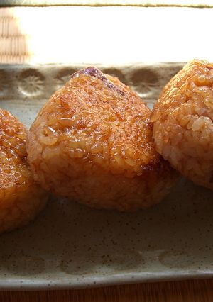 *香ばしい さつま芋の焼きおにぎり*-レシピのメイン写真