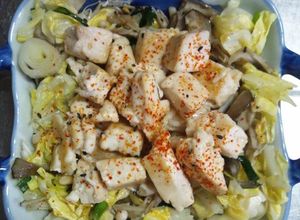 ４月２２日晩飯【鶏コマ肉のさっぱり和え】-レシピのメイン写真