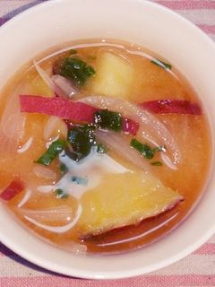 さつまいものお味噌汁♡-レシピのメイン写真