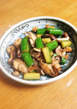シャキやわ椎茸炒め-レシピのメイン写真
