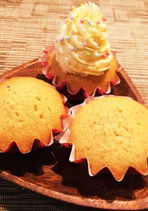 すり胡麻たっぷり✦簡単カップケーキ♪-レシピのメイン写真