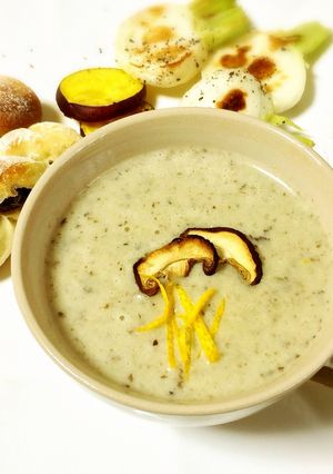 ブレンダーで！簡単☆濃厚しいたけスープ-レシピのメイン写真