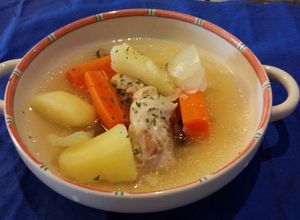 鶏肉のポトフ【ルクルーゼの鍋で煮てます】-レシピのメイン写真