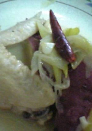 鳥手羽先とサツマイモで秋の煮物-レシピのメイン写真