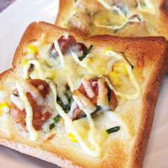 รูปของ 食パンアレンジ☆唐揚げトースト