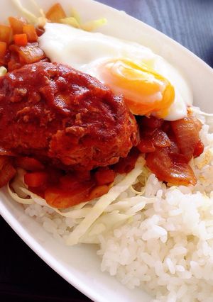簡単！煮込みハンバーグからのロコモコ丼♩-レシピのメイン写真