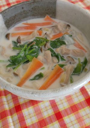 鶏肉入りミルクうどん-レシピのメイン写真