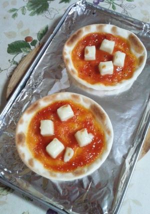 ミニピザ〈ベビーチーズ〉-レシピのメイン写真