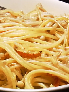 簡単きのこと野菜とパルメザンのスパゲティ-レシピのメイン写真