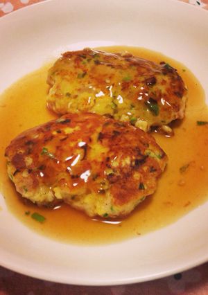 鶏もも肉と豆腐のハンバーグ-レシピのメイン写真