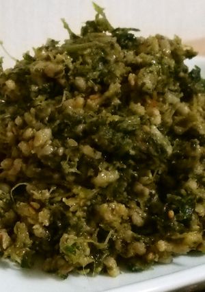 セロリの葉と鶏そぼろの味噌炒め-レシピのメイン写真