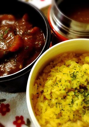 カレーとターメリックライスのお弁当-レシピのメイン写真
