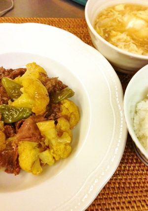 牛肉とカリフラワーのオイスター炒め　-レシピのメイン写真