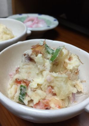 カツオ節と醤油で☆格上げポテトサラダ-レシピのメイン写真