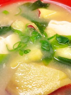 サツマイモの激うま味噌汁(松小5)-レシピのメイン写真