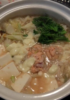 鍋の〆に鮭コンソメチーズうどん-レシピのメイン写真