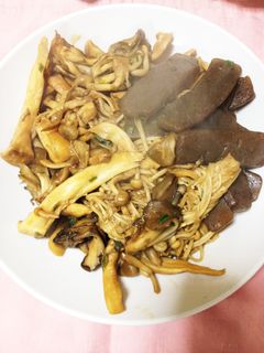 舞茸、エリンギ、シメジのバター醤油炒め-レシピのメイン写真