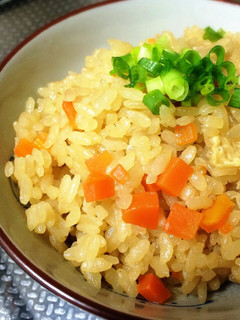 給料日前の☆簡単&適当人参炊き込みご飯-レシピのメイン写真