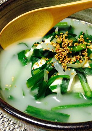 豆腐とニラのほっこり鶏白湯スープ♫-レシピのメイン写真