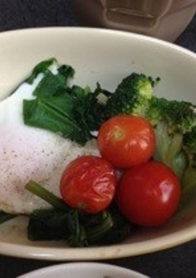 簡単栄養満点♡朝ごはんに卵と野菜の酒蒸し-レシピのメイン写真