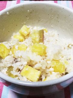 鶏そぼろとさつまいもの炊き込みご飯-レシピのメイン写真