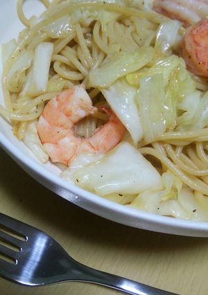 コンソメでキャベツとエビのパスタ☆-レシピのメイン写真