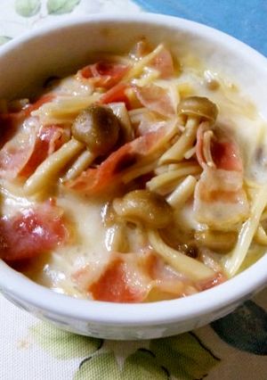 キノコとベーコンのココットカマン-レシピのメイン写真